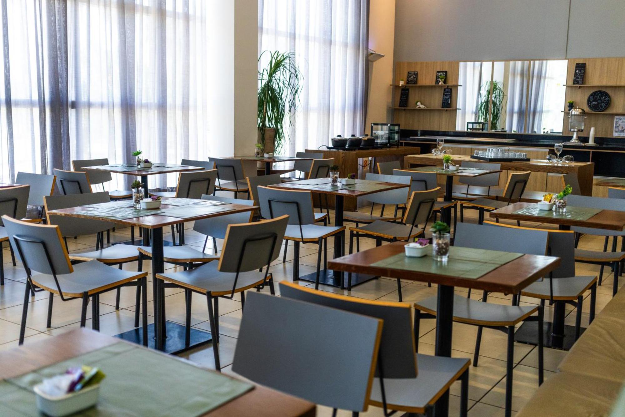 Tulip Inn Campos Dos Goytacazes Ngoại thất bức ảnh